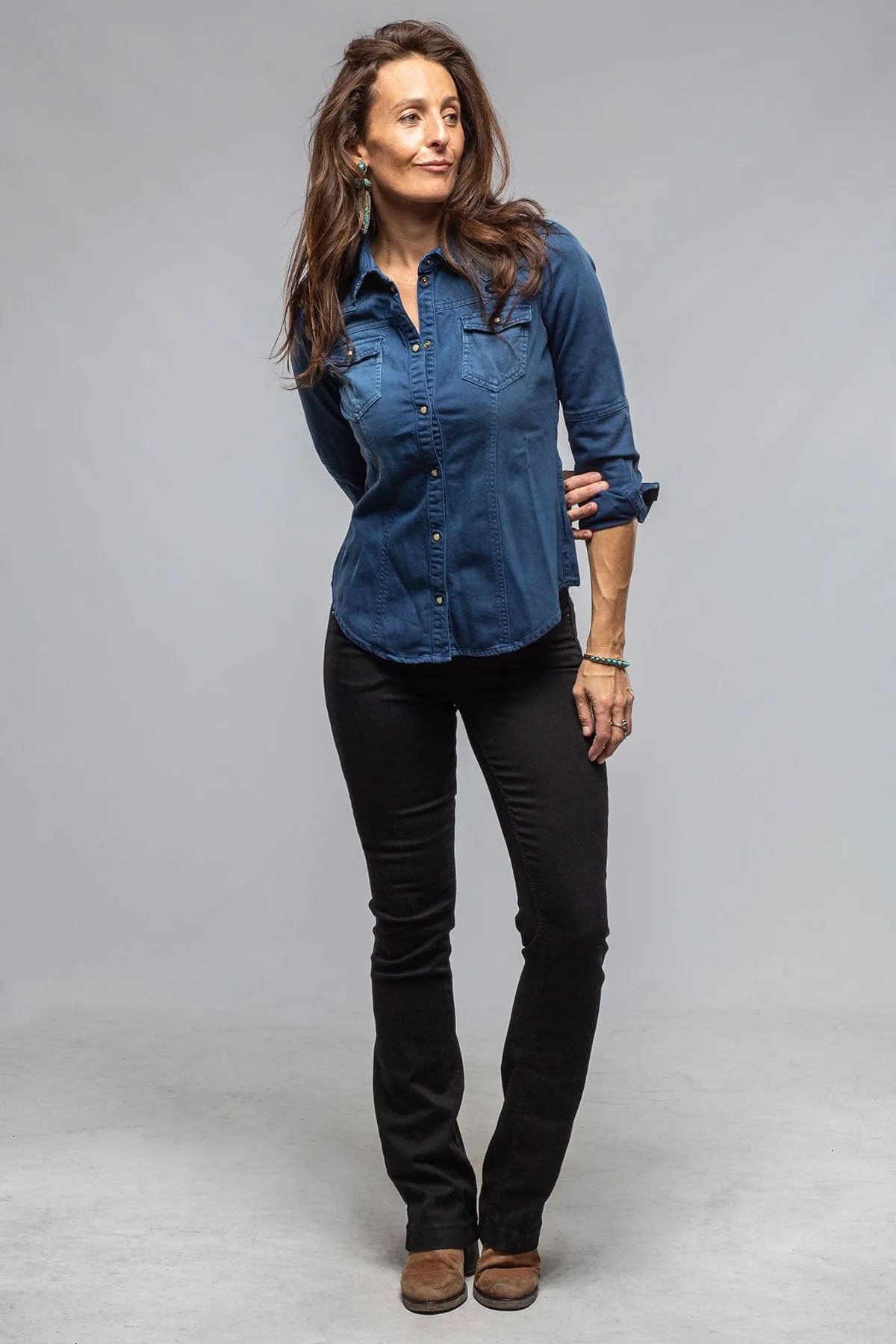 Sweetwater Denim Snap Shirt In Indaco