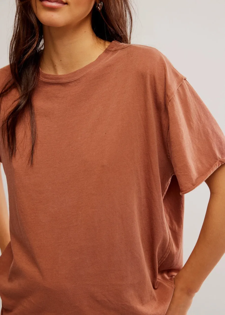 T-shirt Nina Tee in Tortoise Shell di Free People