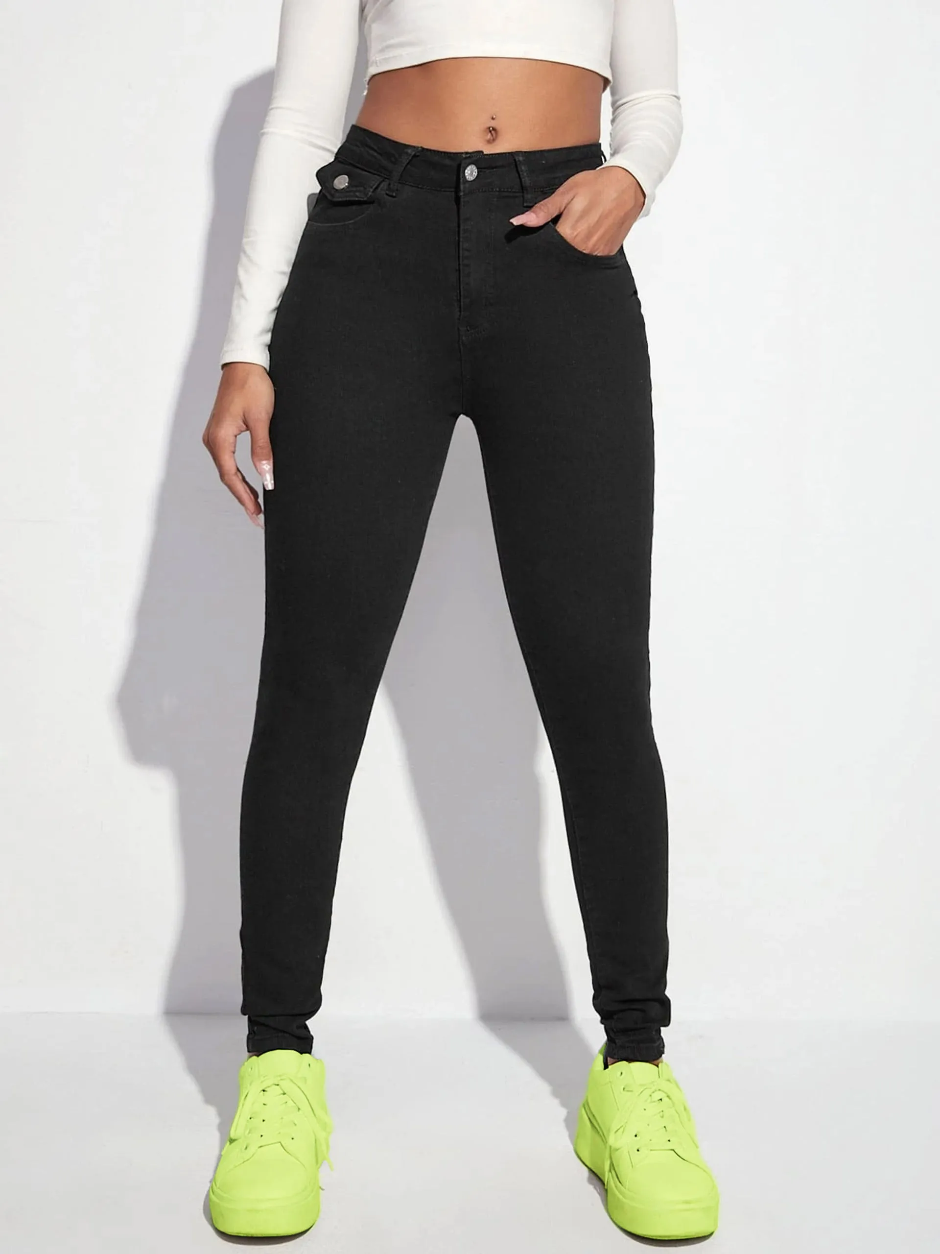 Women's Black Skinny High-Rise Clean-Look Regular-Length Stretchable Denim Jeans